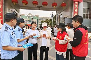 德媒：齐祖非拜仁的现实选择 高层已电联朗尼克&埃梅里愈加被提及